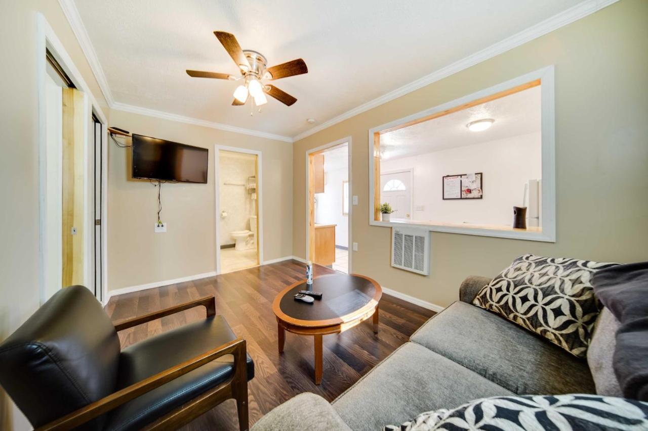 Geneva Cottage With Patio - Walk To Park, Lake Erie! Экстерьер фото